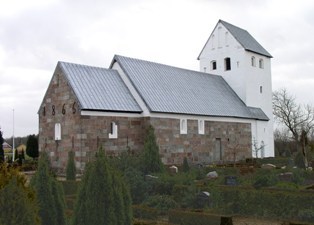 Her er et billede af Åstrup Kirke